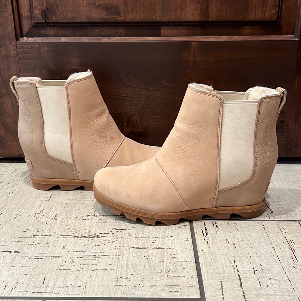 Sorel Joan of Arctic Wedge II Chelsea Lux Bootie with Sherpa, NWOT